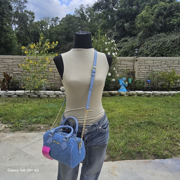 BETSEY JOHNSON BLUE BETSEY JOHNSON DENIM/ROSE EMBROIDERED CROSSBODY - Picture 4 of 6